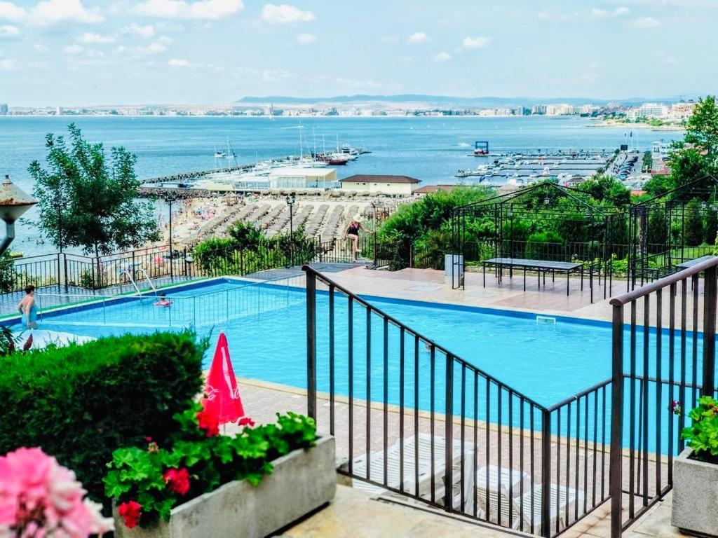 Dolce Vita Sea View Apartment สวิติ วลัส ภายนอก รูปภาพ